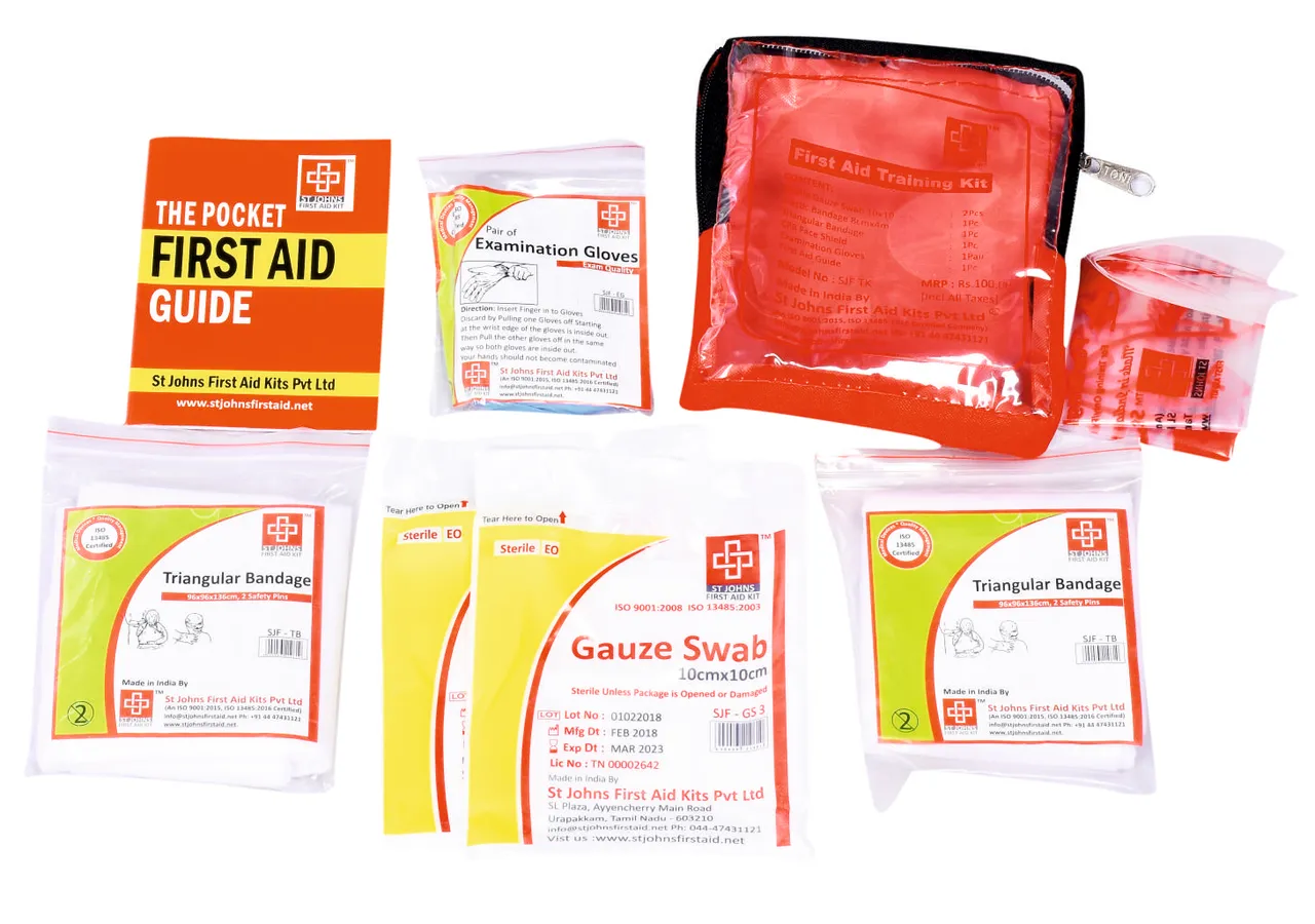 St Johns First Aid Training Kit — image 2